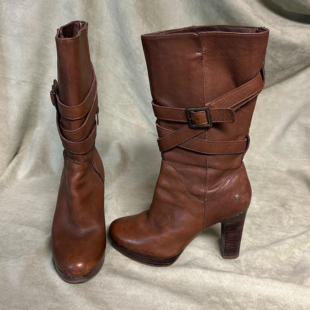 Ugg high heel brown leather boots size 6